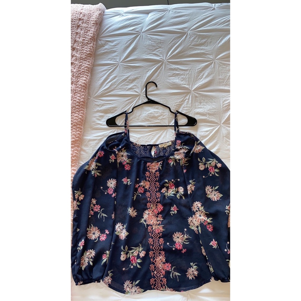Floral top